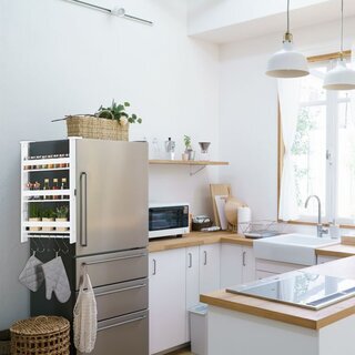 Gew�rzregal mit K�chenreling